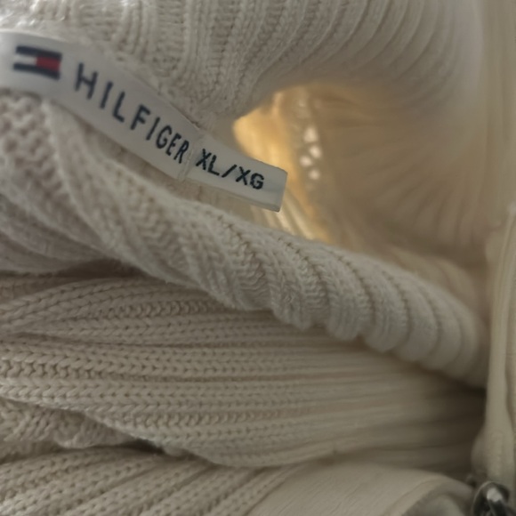 Tommy Hilfiger sweater zip up - Picture 2 of 2